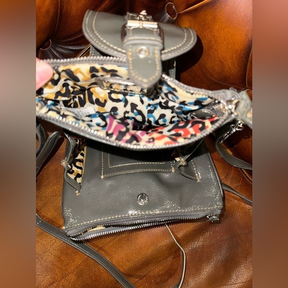 Nine West Gray Faux Leather Crossbody Bag Buckle Detail Multi-Pocket Boho Purse - Picture 7 of 10